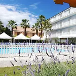Centro Vacanze Domus M.g.