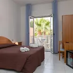 Centro Vacanze Domus M.g. سان بنيديتّو ديل ترونتو