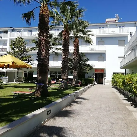 Hotel Centro Vacanze Domus M.g.