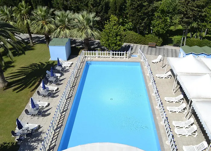 Centro Vacanze Domus M.g. Hotell