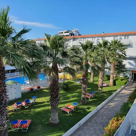 Centro Vacanze Domus M.g. ホテル