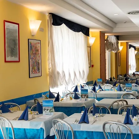 Hotel Centro Vacanze Domus M.g.