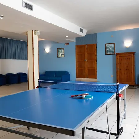 Centro Vacanze Domus M.g. 3*