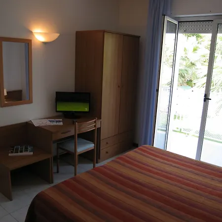 ホテル Centro Vacanze Domus M.g. 3*