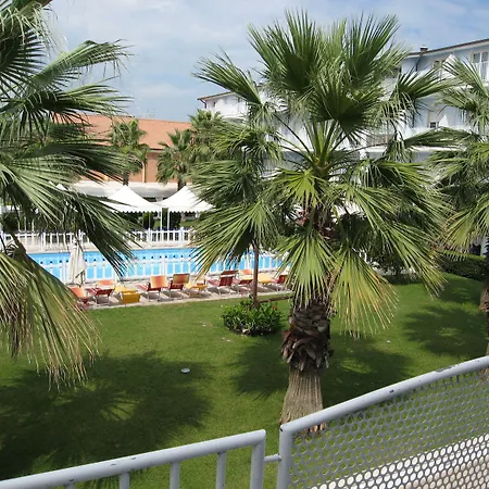 Centro Vacanze Domus M.g. 3* San Benedetto del Tronto