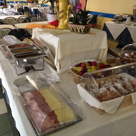 Hotel Centro Vacanze Domus M.g. San Benedetto del Tronto