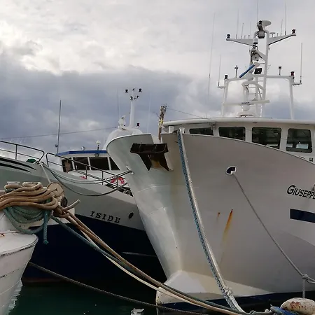 ホテル Centro Vacanze Domus M.g.