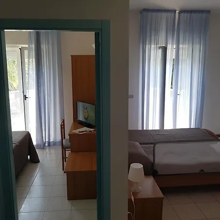 Centro Vacanze Domus M.g. 산베네데토델트론토